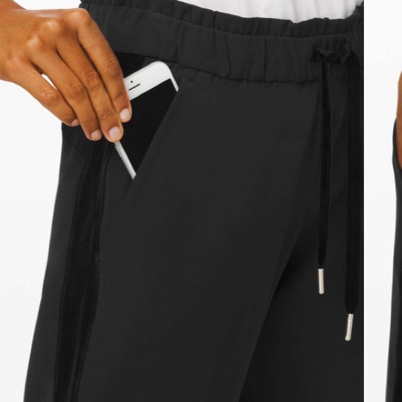Lululemon On the Fly Jogger * Velvet Trim Sz:8 - Picture 4 of 16
